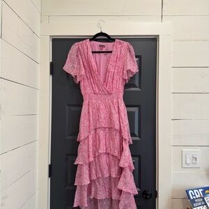 Vince Camuto Pink Floral Ruffled V-Neck Dress